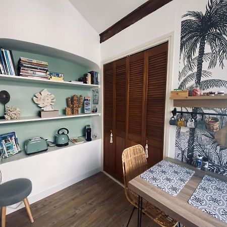 Jolie Studio Climatise Avec Parking Et Proche De La Mer Carqueiranne Ngoại thất bức ảnh